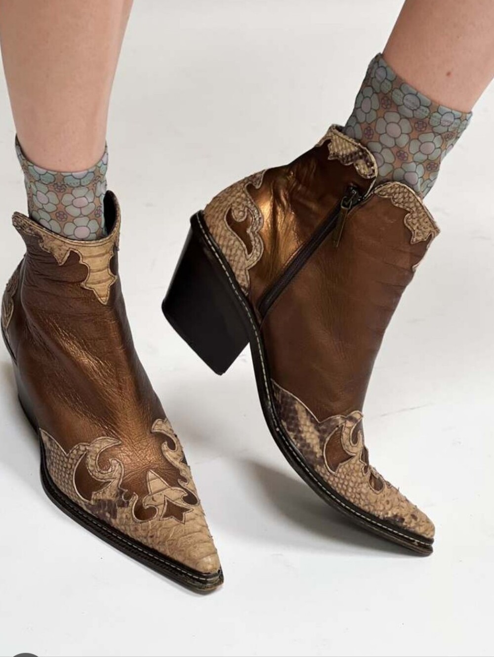 DONALD J. PLINER Western Couture Brown Gold Cowgirl Ankle Boots Size 8.5